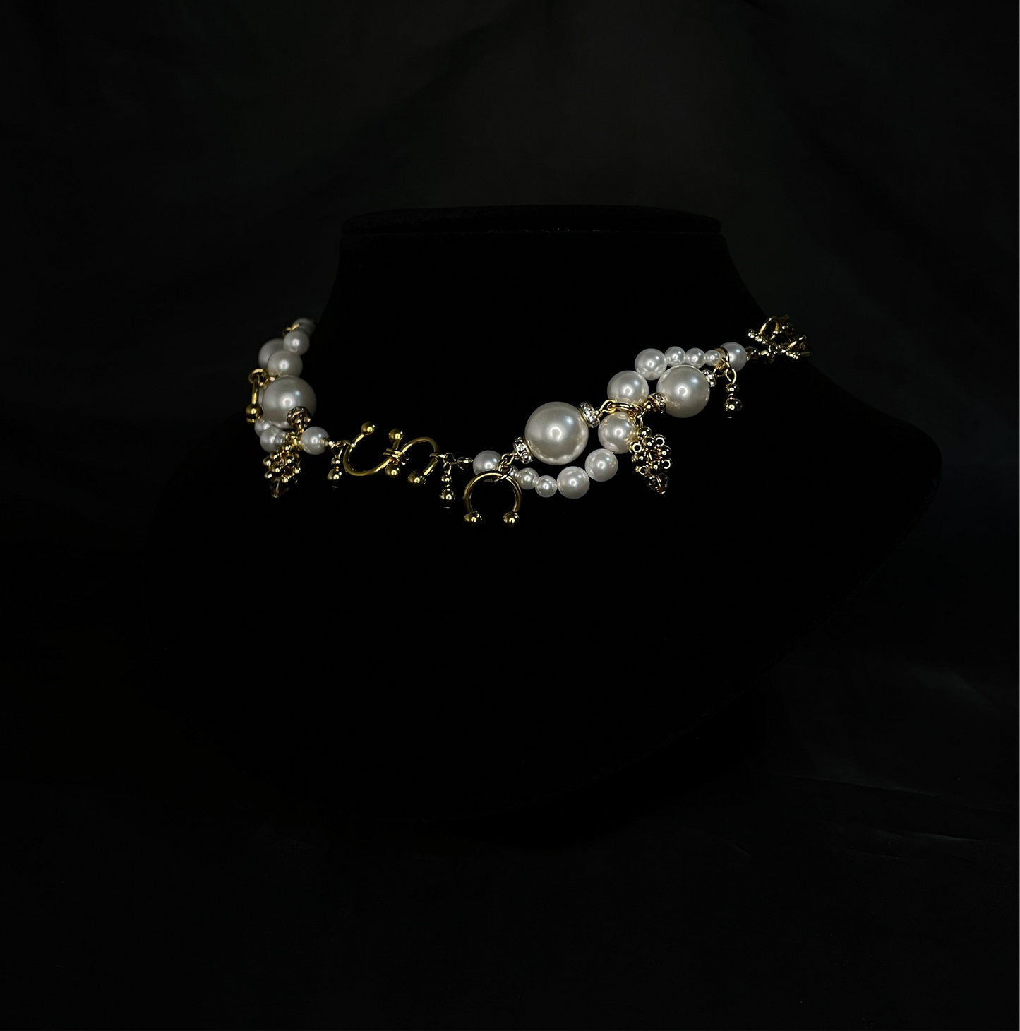wave choker / necklace ( gold × white )