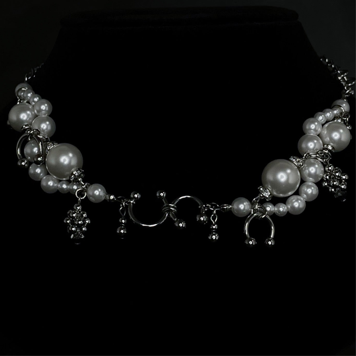 wave choker / necklace ( silver × white )