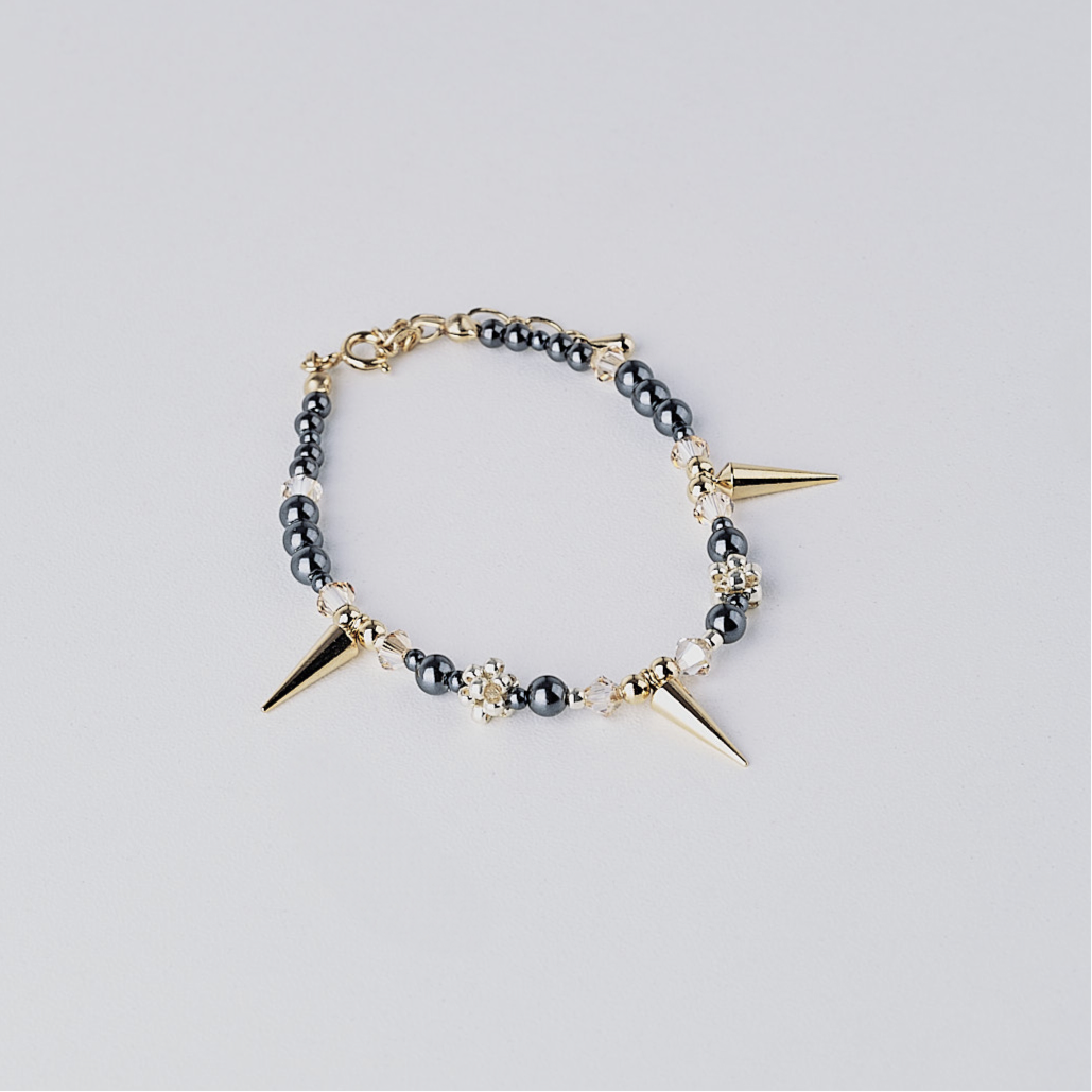 studs pearl bracelet (gold & black)