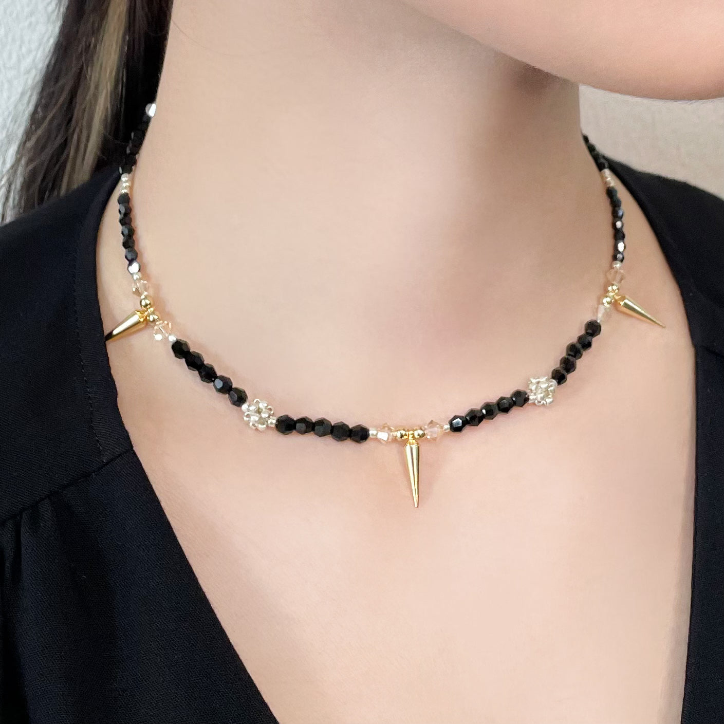 studs crystal necklace (gold & black)