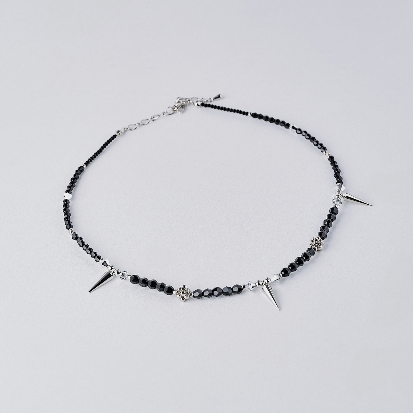 studs crystal necklace (silver & black)