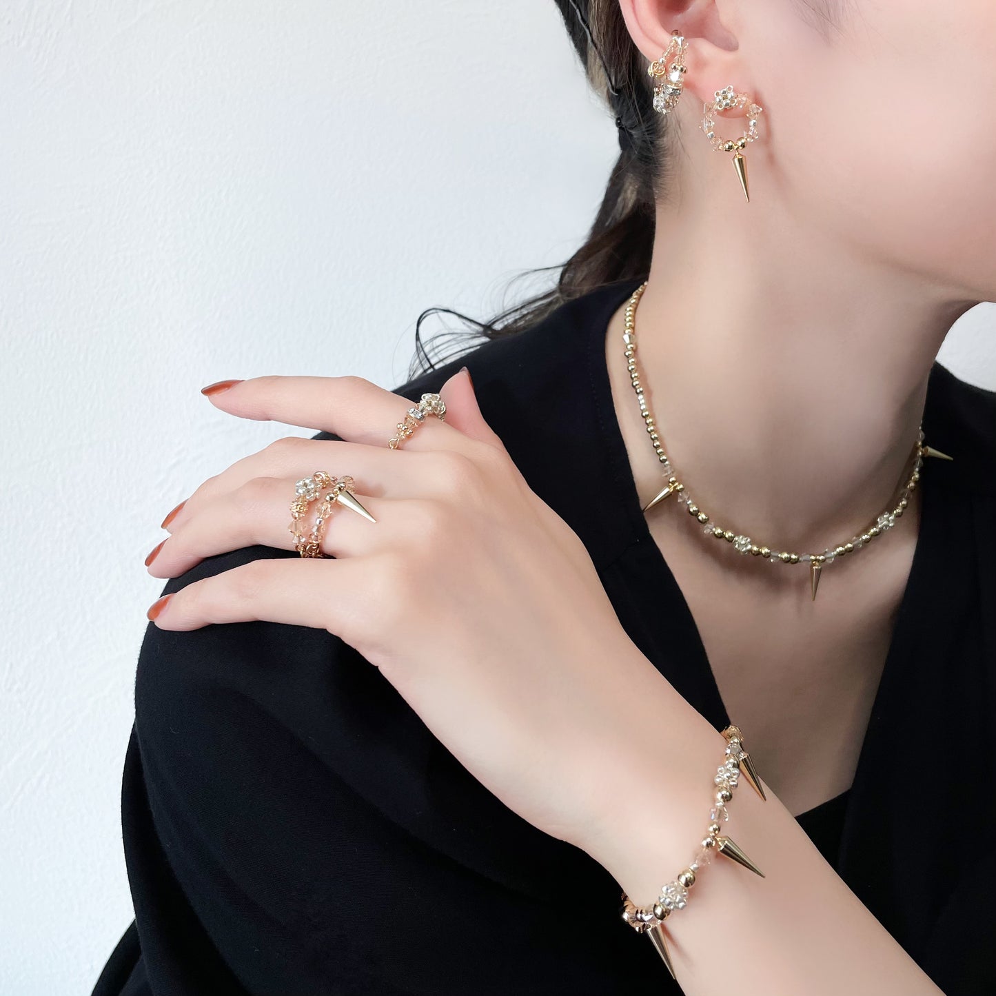 studs crystal bracelet (gold)