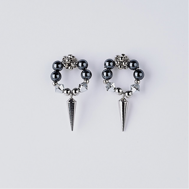 studs pearl pierce (silver & black)