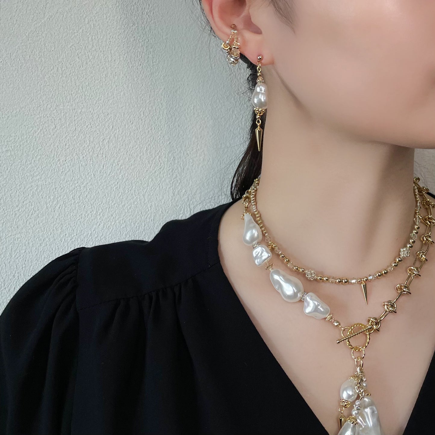 baroque pearl × gold chain necklace