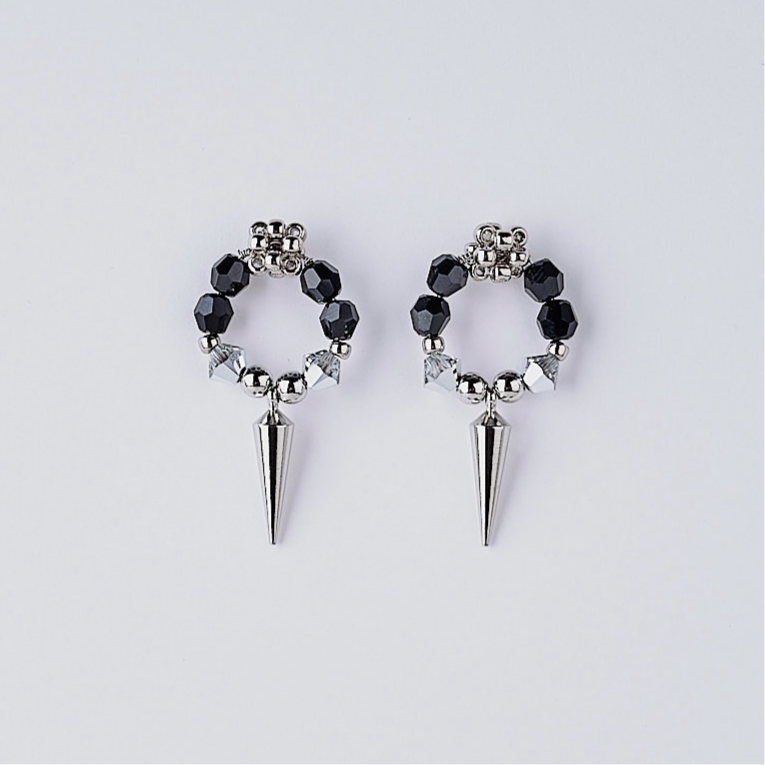 studs crystal pierce (silver & black)