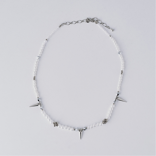 studs pearl necklace (silver & white)