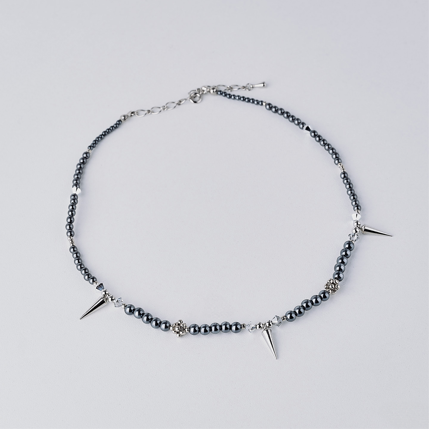 studs pearl necklace (silver & black)