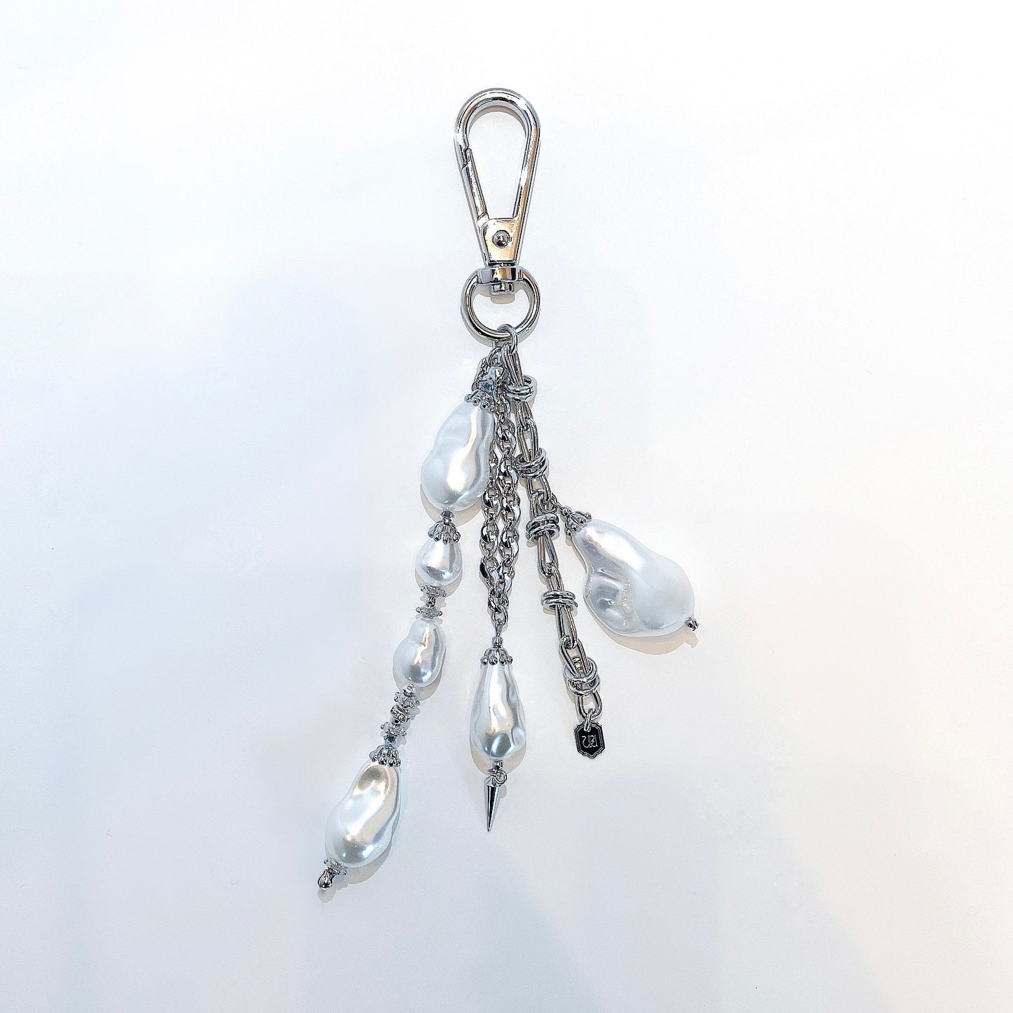 baroque pearl keychain (silver)