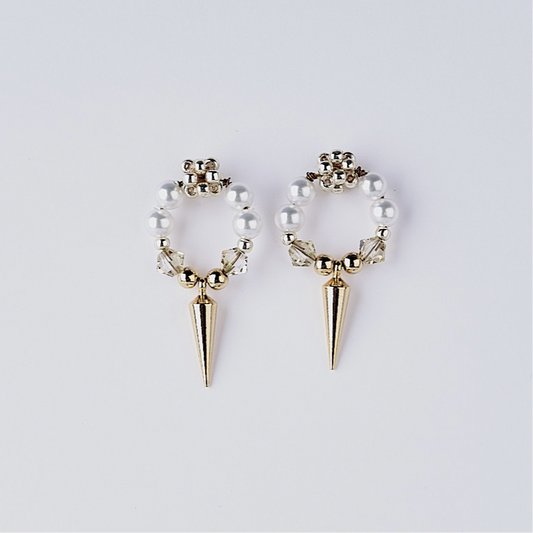 studs pearl pierce (gold & white)