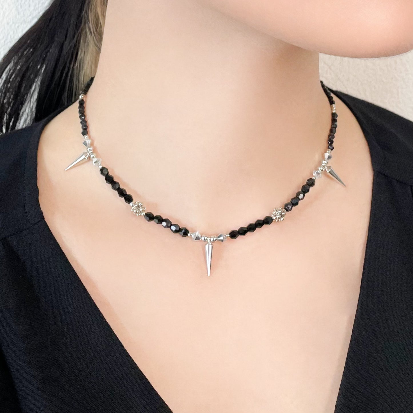 studs crystal necklace (silver & black)