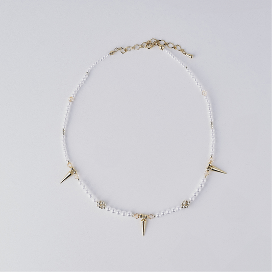 studs pearl necklace (gold & white)