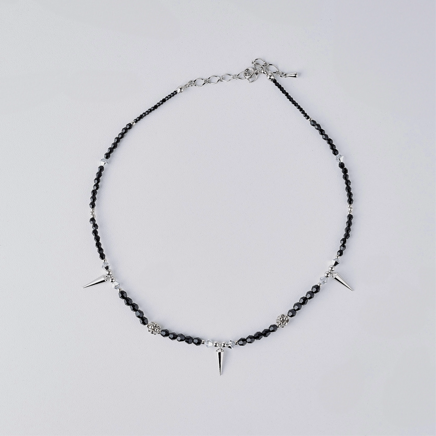 studs crystal necklace (silver & black)